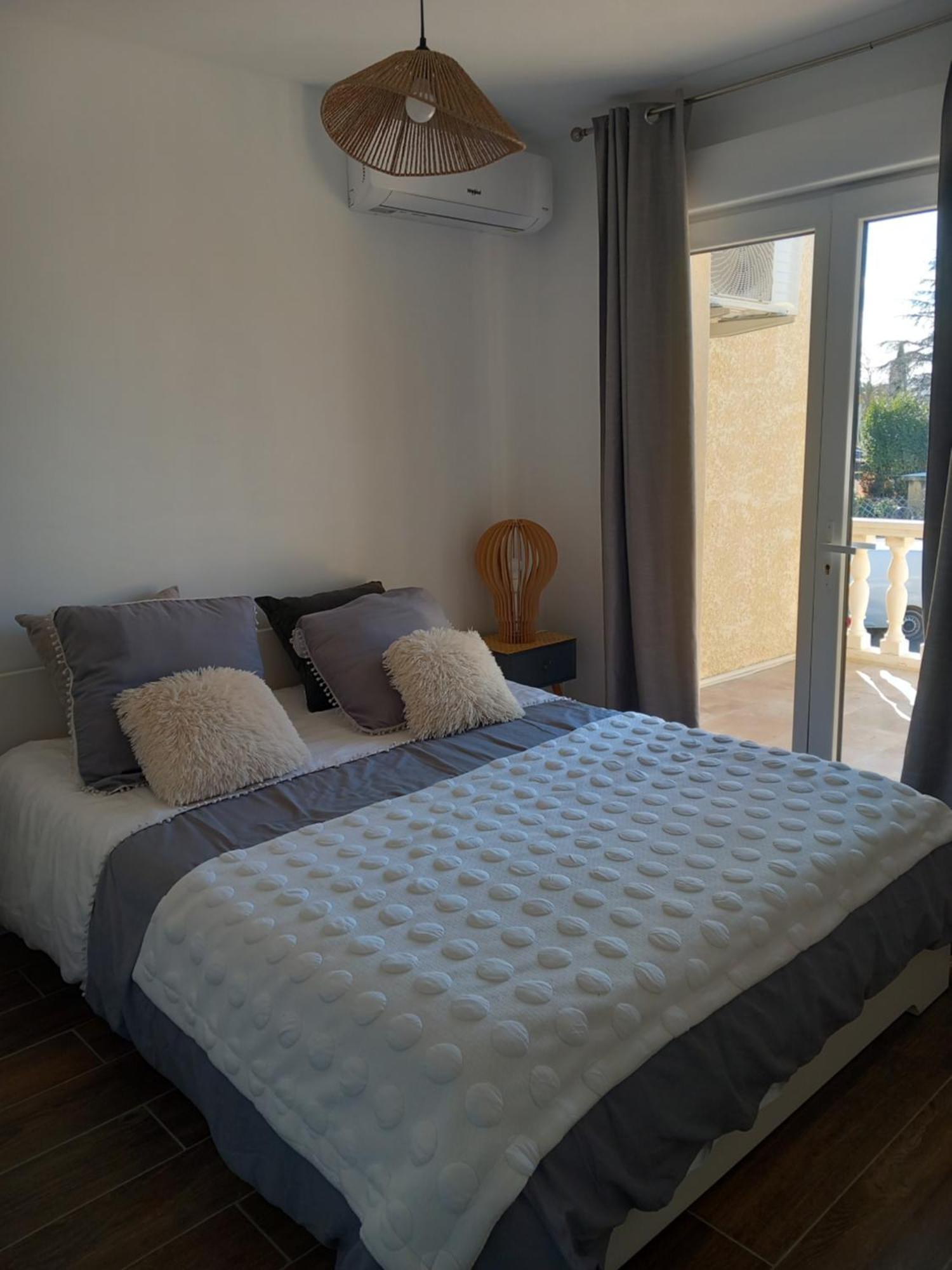 Appartement Independant Dans Une Villa ミラマ エクステリア 写真